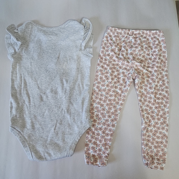 Members Mark + Carters Bundle Baby Girl 18M Outfit Bunny Bodysuit & Flower Pants - Picture 8 of 8